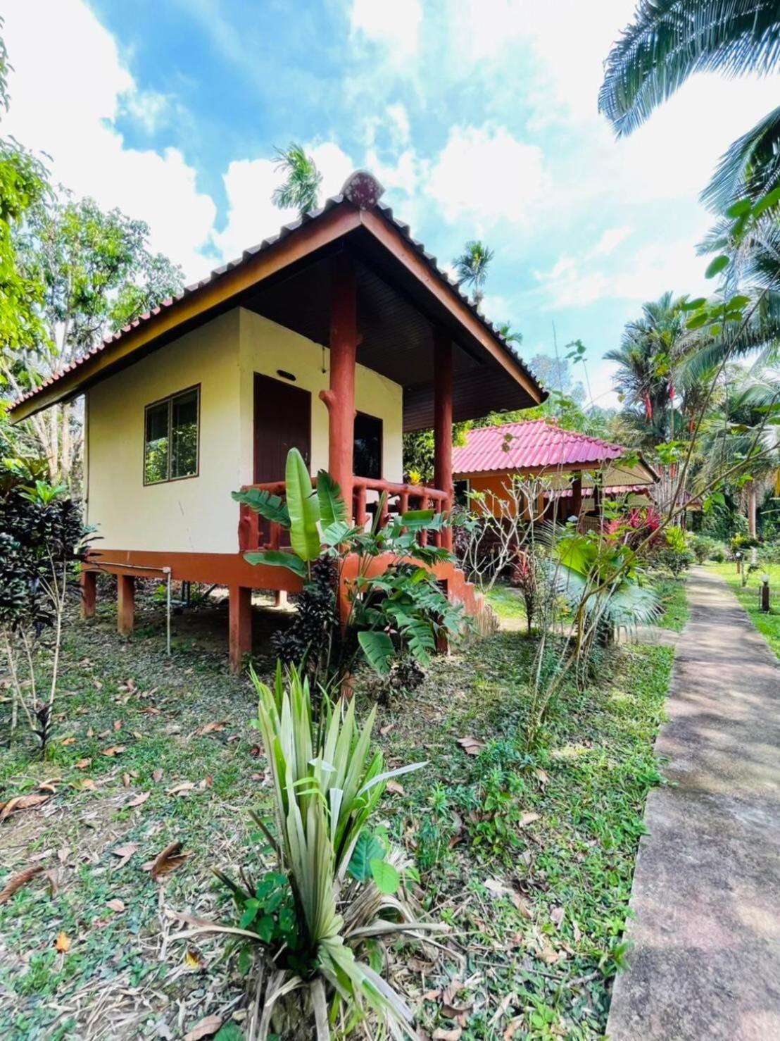 Khao Sok Nung House Hotell Khao Sok National Park Exteriör bild